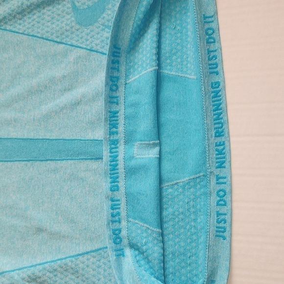 Nike Just Do It Blue Running Limited Edition Knit Short Sleeve Lightweight Top - Picture 10 of 10